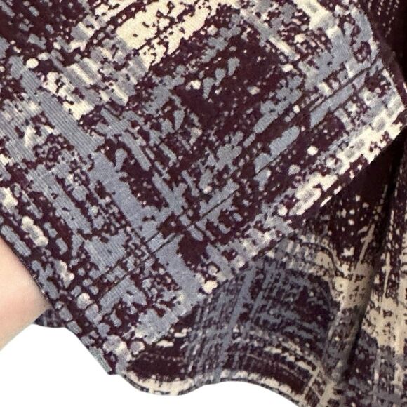 Logo By Lori Goldstein Long Sleeve Lace Hem Tunic Top Purple Gray Abstract XS - Picture 5 of 7